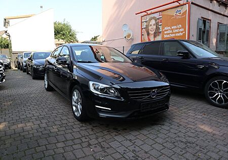 Volvo S60 Lim. Kinetic Bi-Xenon Navi Kamera