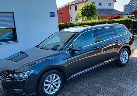 VW Passat Variant gebraucht kaufen VW Passat Variant Volkswagen 2.0 TDI SCR DSG Business Vari...