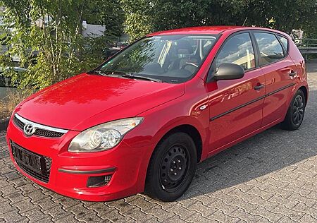 Hyundai i30 blue 1.4 Classic
