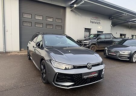 VW Passat Variant Volkswagen B9 2.0 TDI 4M R-line Black St,IQ