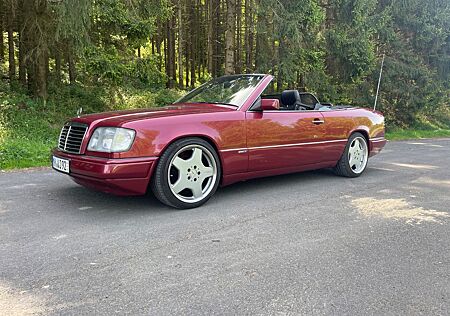Mercedes-Benz 300 24 V Cabrio