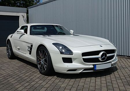 Mercedes-Benz SLS AMG Coupe, Carbon, Keramik, B&O, MwSt,