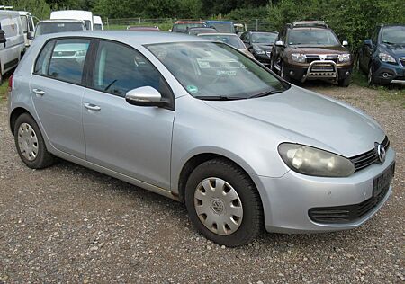 VW Golf Volkswagen 1.2 TSI Comfortline=5-türig=Klimaaut.=Rost!
