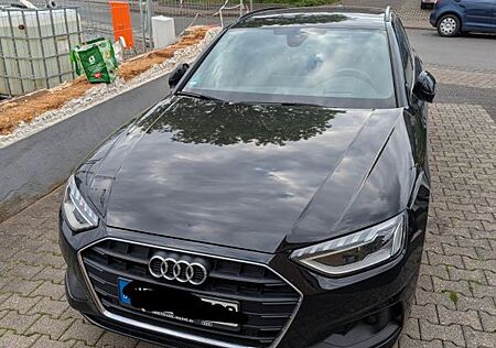 Audi A4 35 TFSI S tronic S line Avant S line