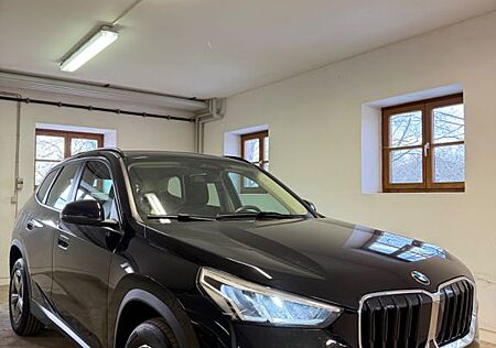 BMW X1 sDrive18d*Navi*LED*Ambientb.*Alu*R-Kam*