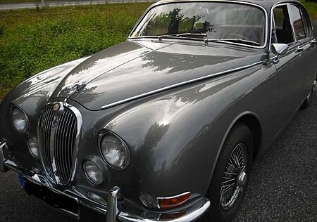 Jaguar MK II / S-Type