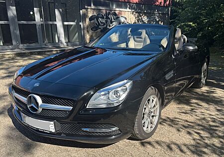 Mercedes-Benz SLK 200 -