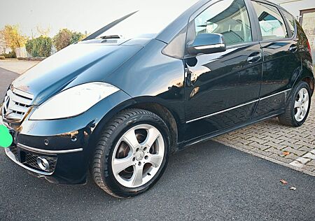 Mercedes-Benz A 180 BlueEFFICIENCY -