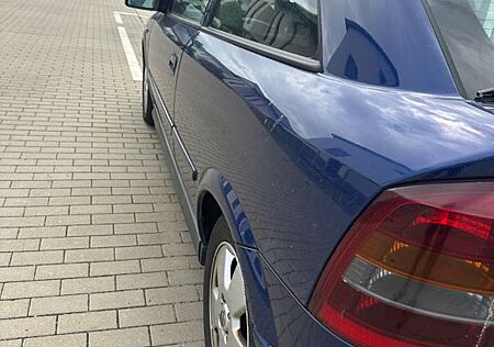 Opel Astra 2.2 DTI Sport
