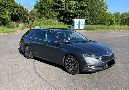 Skoda Octavia 2.0 TDI SCR 110kW DSG FIRST EDIT. CO...