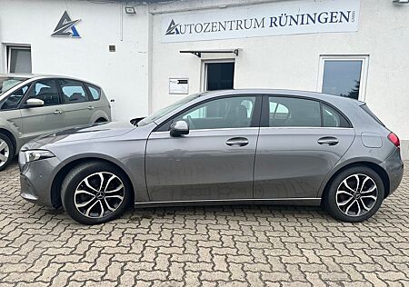 Mercedes-Benz A 180 A -Klasse d*Digitales Display*PDC *LED