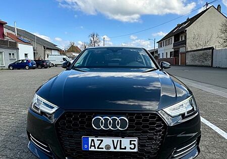 Audi A4 2.0 TFSI ultra - Alcantara LED Carplay