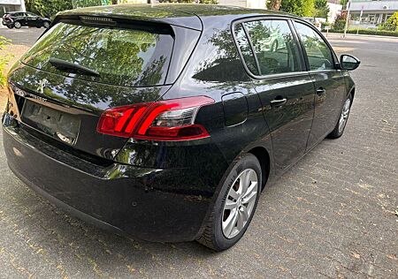 Peugeot 308 1.5 HDI/DSG/Navi/Alu/Netto 7400