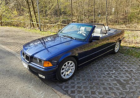 BMW 320i Cabrio I H-Kennzeichen