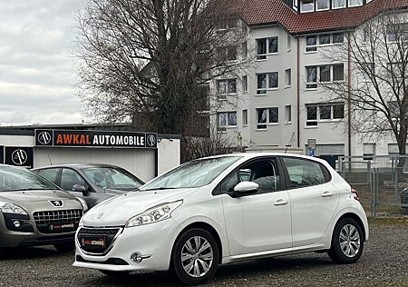 Peugeot 208 Active, Neuer TüV, Scheckheft, Klima, Navi