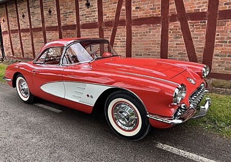 Chevrolet Corvette C1 * Hardtop, Fuel injection *