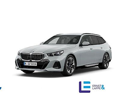 BMW 520i Touring M Sport || AHK Pano ACC Standhzg