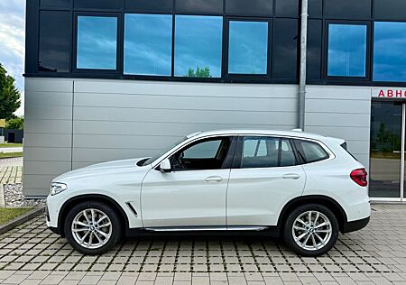 BMW X3 xDrive30d Luxury/Leder/Navi/AHK/Pano/Head-UP