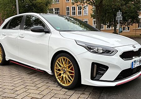 Kia Cee'd / Ceed 1.6 T-GDI GT GT