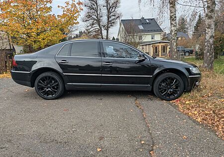 VW Phaeton Volkswagen 3.0 V6 TDI 4MOTION Tiptronic 5-Sitzer -