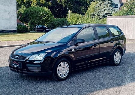 Ford Focus Turnier Trend*2.Hand*wenig km*Tüv Neu*