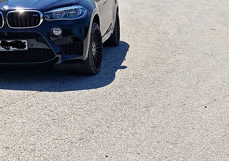 BMW X6 M mit Hamann Felgen 22 Zoll, Chip Tuning 700p