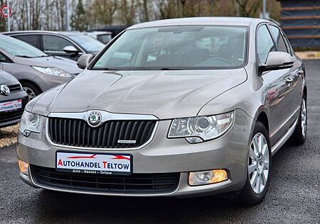 Skoda Superb Greenline *AHK *Tempomat *PDC