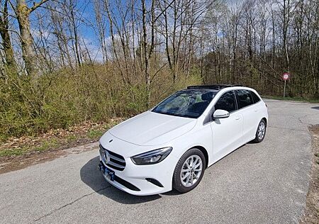 Mercedes-Benz B 200 d DCT -