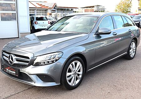 Mercedes-Benz C 180 T CGI Avantgarde_LED_Navi_Kamera_AHK