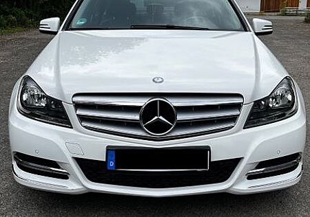 Mercedes-Benz C 180 AVANTGARDE AVANTGARDE
