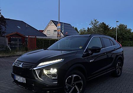 Mitsubishi Eclipse Cross 2.4 PLUG-IN HYBRID 4WD Select ...