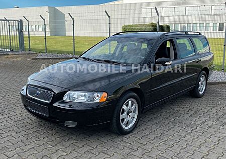 Volvo V70 D5 AWD *Summum* AUTOMATIK+VOLL-LEDER+AHK+PDC