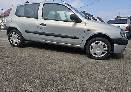 Renault Clio 1.4 RT RT - TÜV Neu