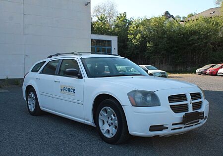 Dodge Magnum SE 2.7L V6 Wenig KM US Titel