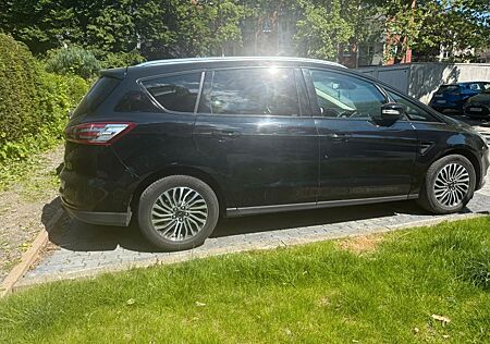 Ford S-Max 2,0 EcoBlue 140kW 4x4 Business Ed Auto...