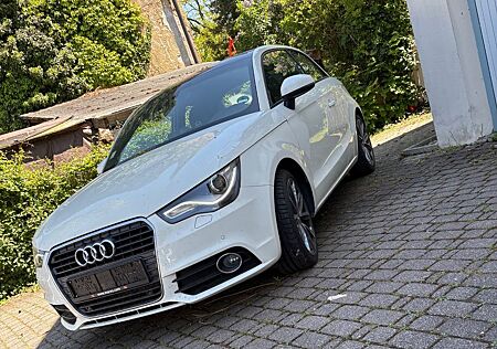 Audi A1 1.4 TFSI Ambition Sport mit Schiebedach