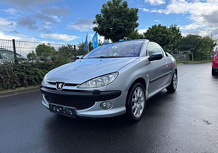 Peugeot 206 CC Cabrio TÜV NEU 2. Hand Klima 8 Fach ALU