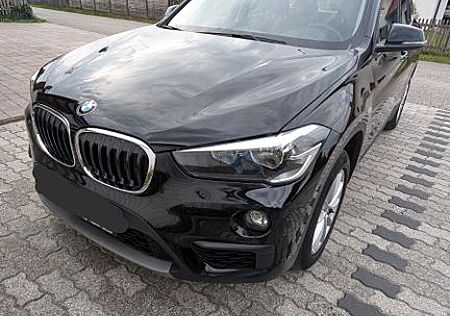 BMW X1 sDrive18i Advantage Advantage