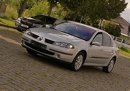 Renault Laguna II Avantage TÜV/01/27 AHK KLIMA