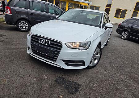 Audi A3 2.0 TDI clean diesel Attraction