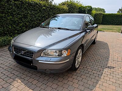 Volvo S60 2.4 T5 Momentum