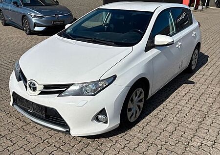 Toyota Auris Edition 2,0-l-D-4D S/S