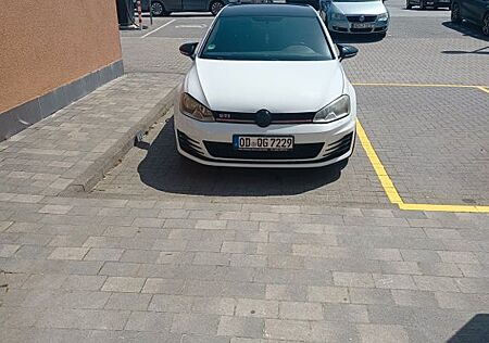 VW Golf Volkswagen 2.0 TSI BMT GTI GTI
