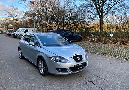 Seat Leon 1.6 /38TKM/Klimatronic/Xenon/Schiebedach