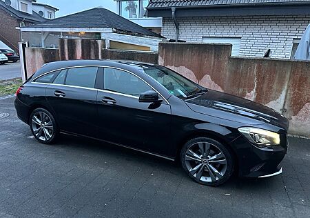 Mercedes-Benz CLA 200 Shooting Brake CLA 200 d DCT Shootin...