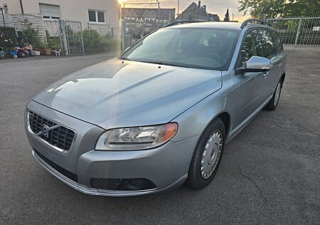 Volvo V70 Kombi Momentum. "Tüv neu"