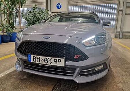 Ford Focus 2,0 EB ST Leder-Sport-Paket Turnier ST