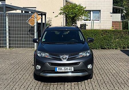 Toyota RAV 4 2,2-l-D-4D 4x4 Executive Automatik Exe...