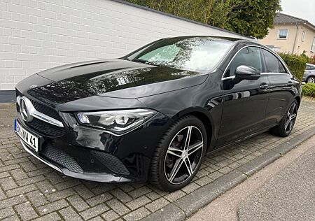 Mercedes-Benz CLA 180 d Automatik Scheckheft gepflegt