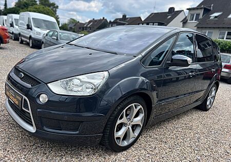 Ford S-Max Titanium S /TÜV NEU/PANO/SITZ HZ/PDC